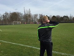 Første halvleg var noget at tænke over for Søren Schrøder.